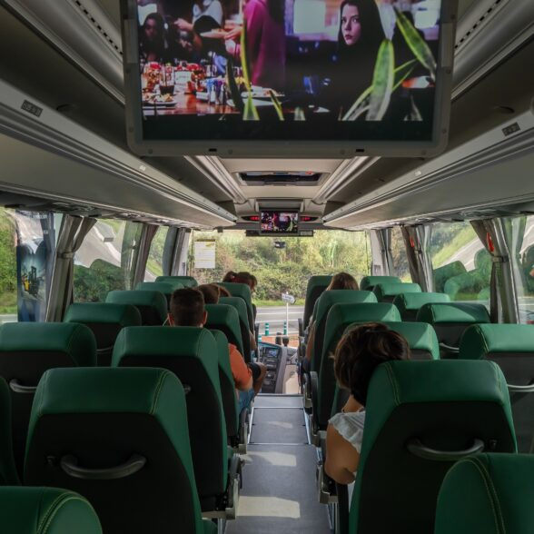Autobús del traslado Barcelona La Molina en viaje