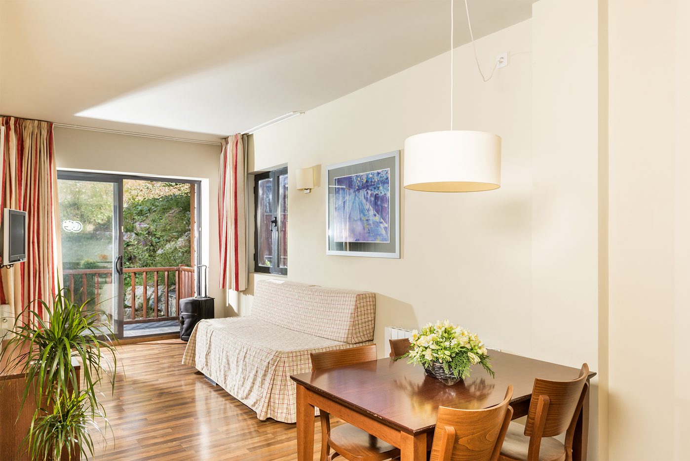 Apartamento del Guitart La Molina con vistas a la montaña